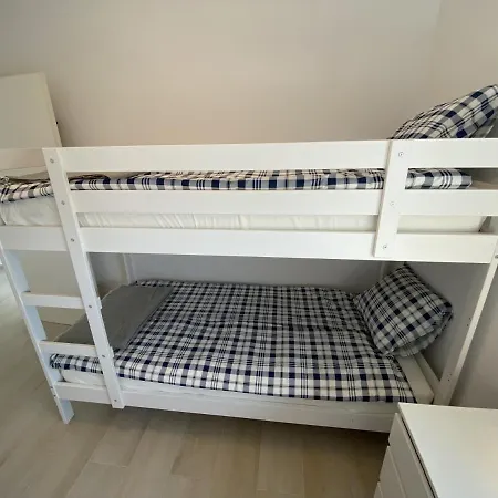 Amazing 1 Apartment *